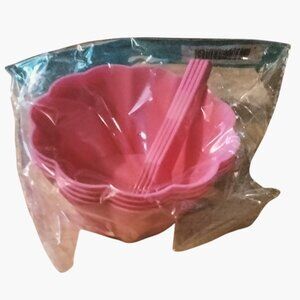 Ice Cream Bowls Spoons 8 Piece Set Pink Flower Shape Plastic Party Desserts